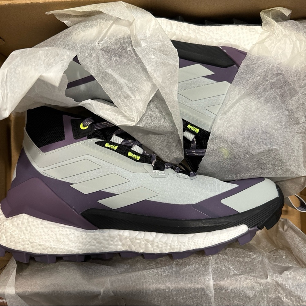 Adidas Terrex Free Hiker 2 GTX Hiking Shoes Women’s Size 8 NWT - Picture 3 of 16